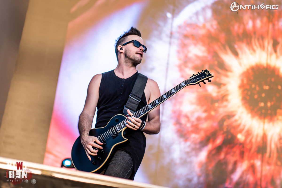 Breaking Benjamin