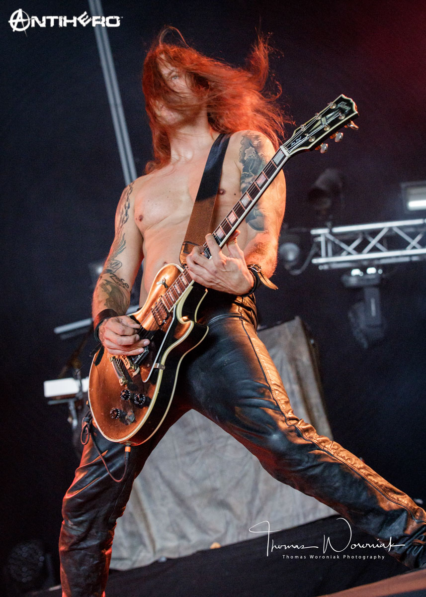ENSLAVED-thomas-woroniak-12