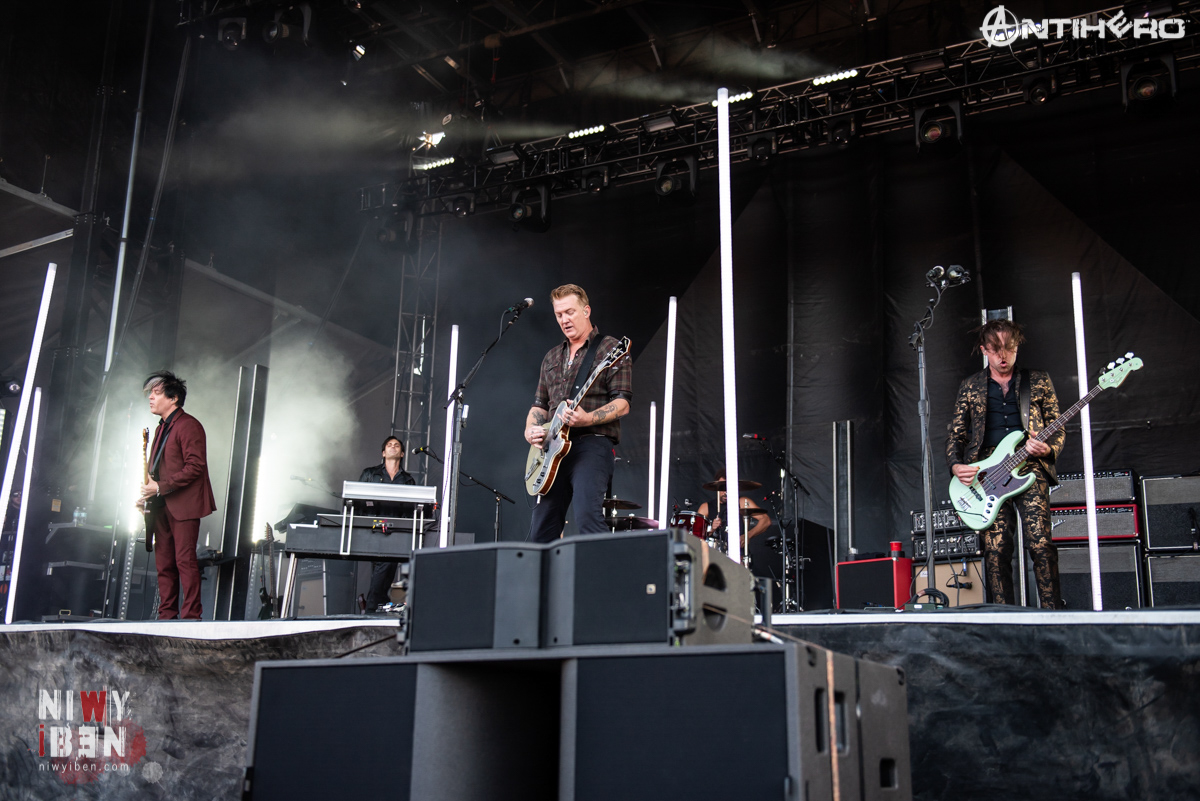 Queens Of The Stone Age