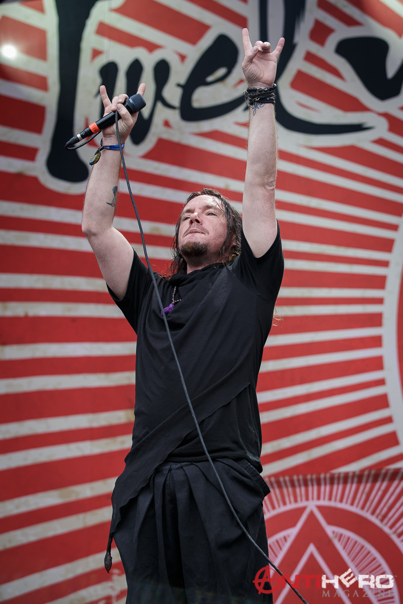 Twelve Foot Ninja