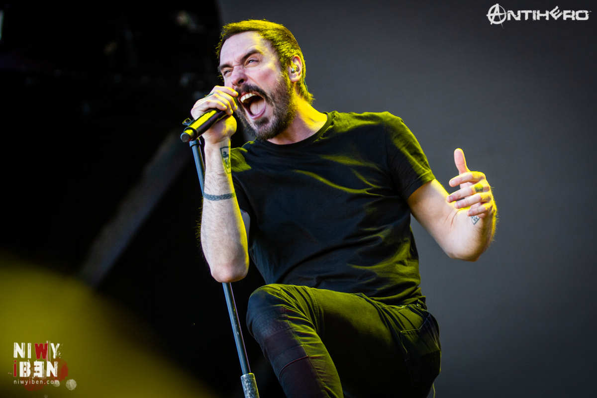 Breaking Benjamin
