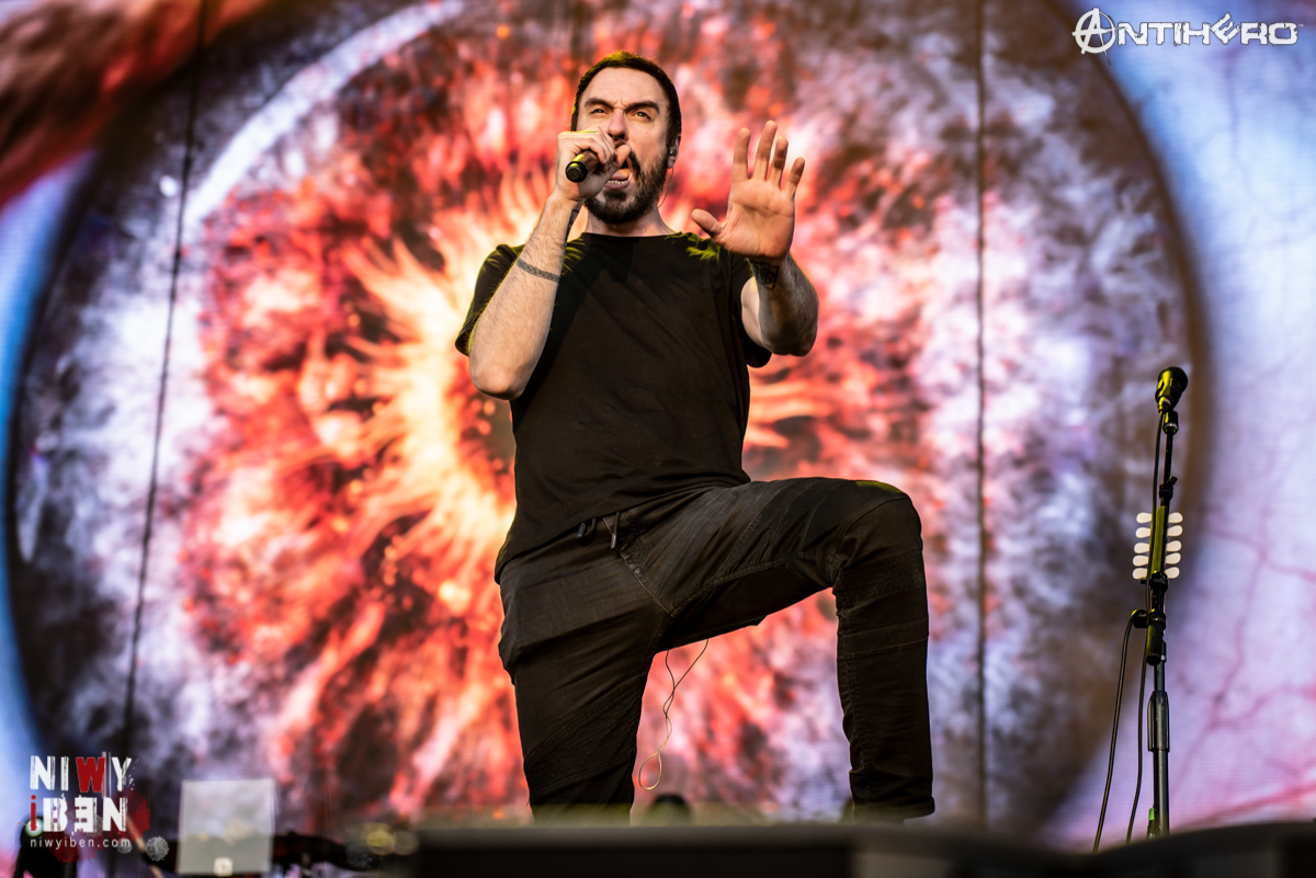 Breaking Benjamin